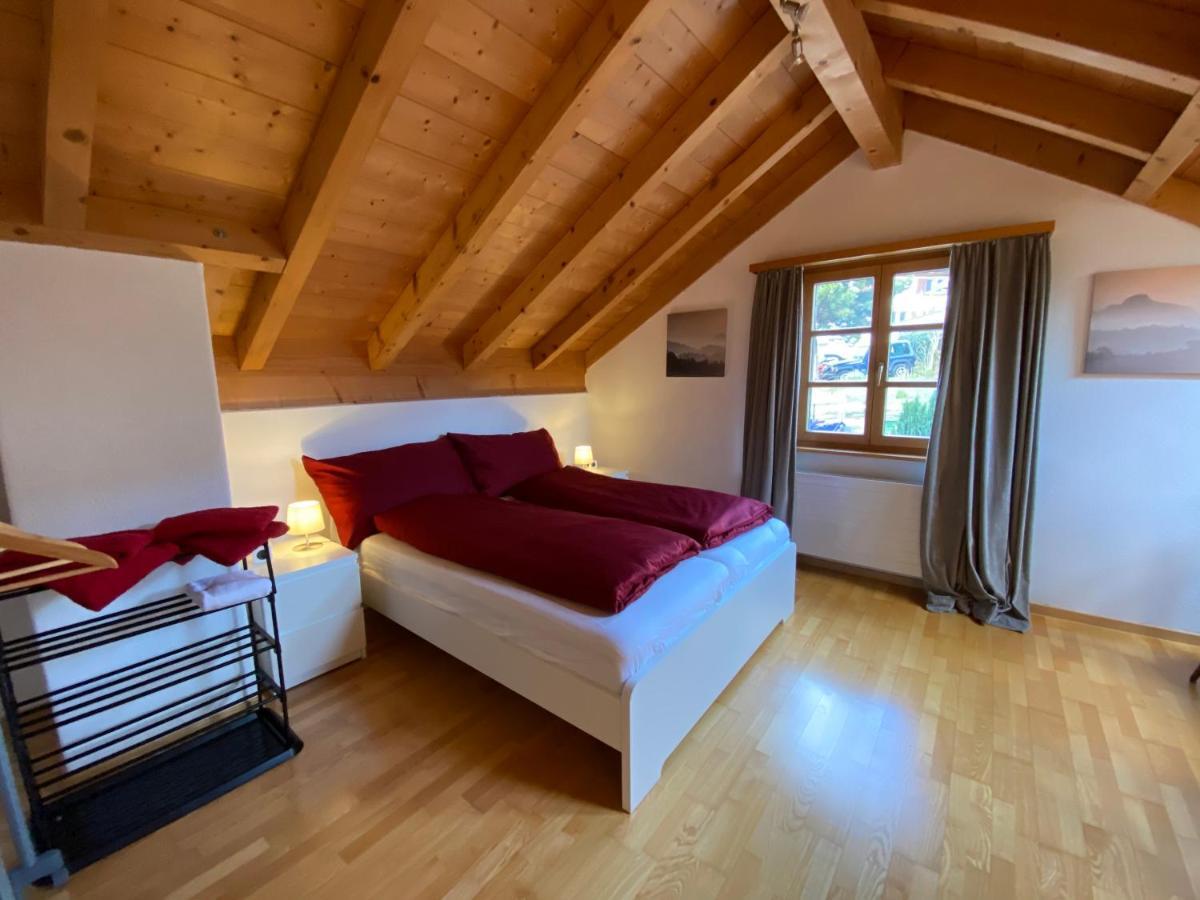 Atelier 67 Bed and Breakfast Obersaxen Buitenkant foto