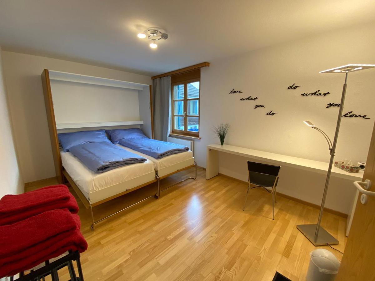 Atelier 67 Bed and Breakfast Obersaxen Buitenkant foto